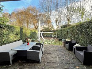 Duplex 3 pièces avec terrasse - jardin et box – Noisy-le-Roi