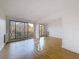 Appartement de prestige de 76 m2 en location Tour Eiffel  Invalides – Ecole Militaire  Sai