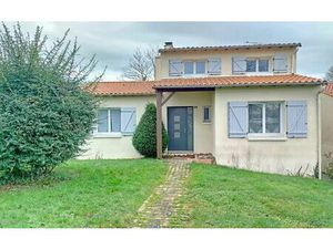 Maison Cholet m² T-7 à vendre  282 225 €