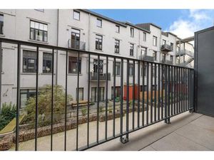 Appartement te koop in Brussel met 3 slaapkamers