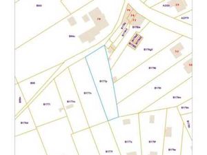 Terrain sis Champ du Perron à Trivières