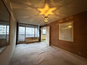 71m² - 3/4 pièces - A Rénover - balcon + cave + parking