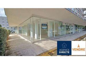 Vente Bureaux et commerces à Nantes Centre Ville (44000) : à vendre / 69m² Nantes Centre V