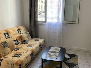 Location appartement 1 pièce 14 m² à Paris 19 (75019)