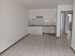APPARTEMENT T3 - CENTRE VILLE NARBONNE - NON MEUBLE