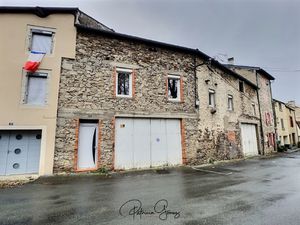 MAISON DE VILLAGE 4 CHAMBRES ET GRAND GARAGE