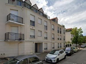 Studio à louer avec parking