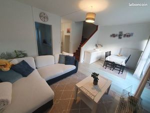 Maison mitoyenne 75 m2 centre Landivisiau