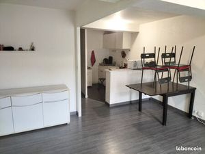 Appartement 1 chambre - centre ville Montélier