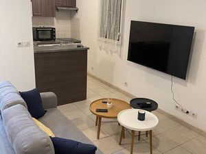 Location appartement 1 pièce 30 m² à La Seyne-sur-Mer (83500)