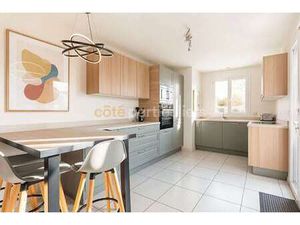 Vente Maison Piscine à La Roche-sur-Yon (85000) : à vendre Piscine / 127m² La Roche-sur-Yo