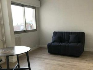 Location appartement 1 pièce 26 m² à Courbevoie (92400)