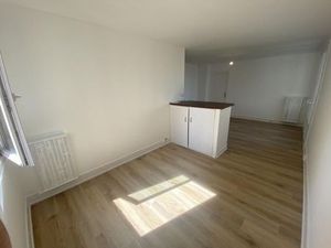 Location appartement 4 pièces 68 m² à Ivry-sur-Seine (94200)