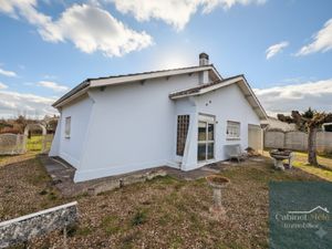 Maison de plain-pied à rénover Centre bourg Carignan-de-Bo