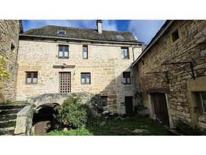 Maison T5 de 127 m²  garage  grange/étable  terrain de 1100 m²