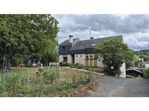 ESPALION  grande maison de 210 m² avec terrain et sous-sol de 170 m²