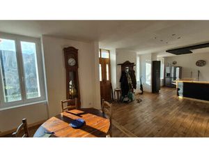 Maison de Type 5/6  garage  terrain  ESPALION