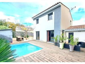 Villa contemporaine de 124 67m² habitables à ST MAXIMIN LA SAINTE BAUME (83)/ 263m² de ter