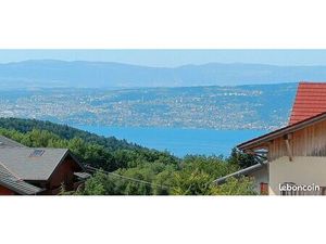 Appartement avec grand balcon et vue sur le lac