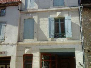 Duplex centre ville de GRAMAT