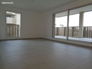 T3 neuf + stationnements + chauffage