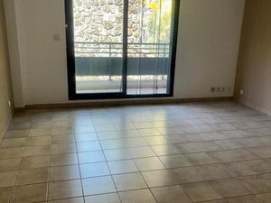 Studio de 30 m2 avec balcon et parking sécurisé