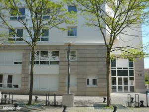 F1 bis  38M2  hyper centre - rue Gambetta