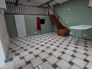 A louer maison a la vergne