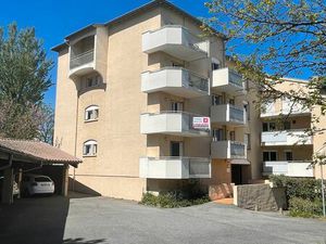 T3 balcon parking couvert residence securisee