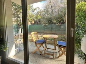 Location appartement 1 pièce 30 m² à Issy-les-Moulineaux (92130)