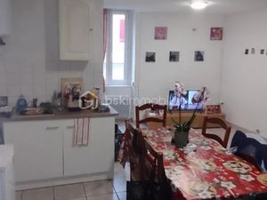 Vente immeuble 17 pièces 333 m² à La Grand-Combe (30110)  265 000 €