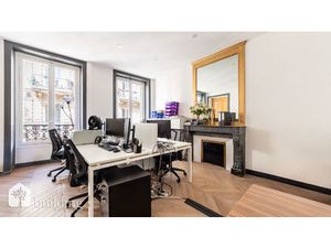 A vendre - Miromesnil - Appartement de 117 06 m²