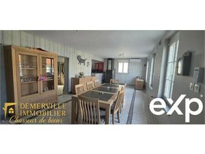 Opportunité rare – Habitation  local commercial & hangar sur