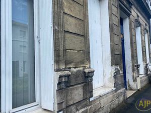 Maison 5 chambres + cour - Barrière du Médoc