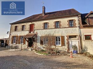 A 8 MINUTES DE ST FLORENTIN ET A 12 MINUTES DE LA GARE DE VIRGIGNY