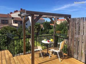 Studio meublé tout équipé avec Grande terrasse