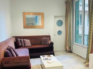 Nice Victor Hugo carré d’or 3p meublé 50m2 calme Clim