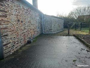 Maison proche commerces et écoles 2 chambres