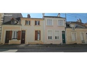 Maison de ville 80m2 + sous sol de 35m2 + jardin refaite a neuf