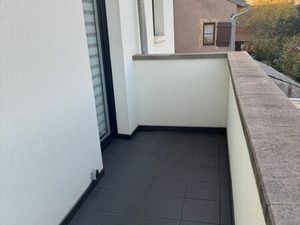 F5 3 chambres balcon et garage