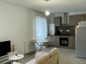 Appartement meublé – Velotte – Calme  parking privé  copro récente