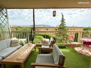 Appartement Libération 30 m² avec terrasse – parking – cave