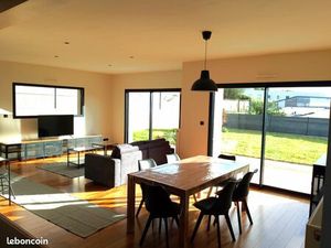 Maison récente meublée  T5 114 m2