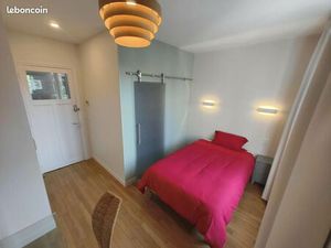 Chambre 1 pièce 14 m²