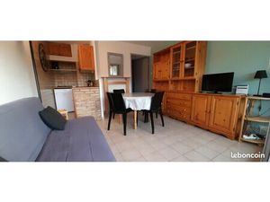 Location appartement F2 meublé à Saint Raphael en bord de mer