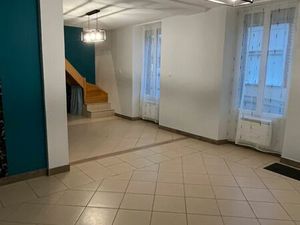 Maison centre ville à louer Vibraye