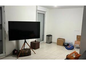 Location appartement  m² T-0 à Chennevières-sur-Marne  685 €