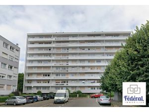 Bischheim  F4 BIS spacieux  parfait état  grande terrasse  i