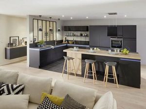 T3 EST OUEST EN ETAGE TERRASSE PARKING