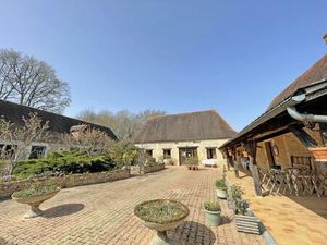 Propriété avec GÎTES ET CHAMBRES D'HÔTES